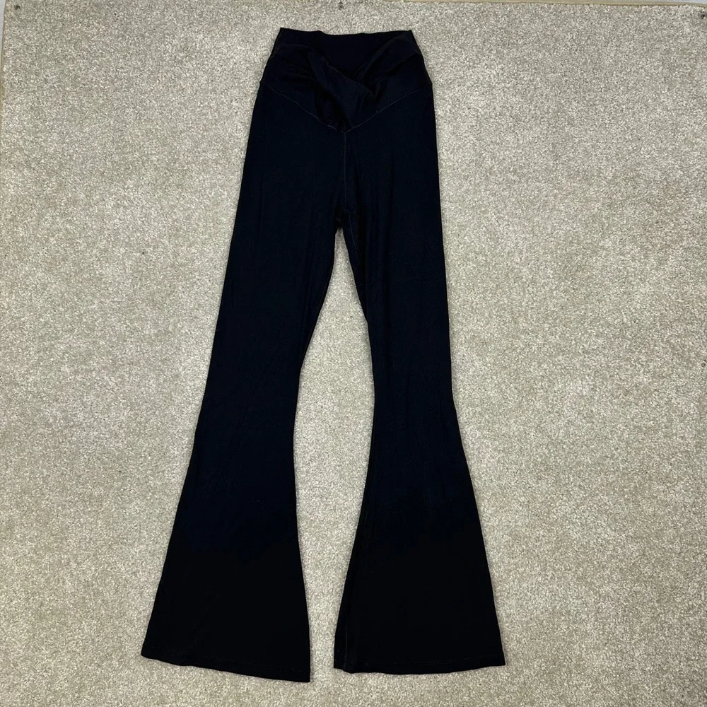 OFFLINE by Aerie Real Me High Rise Crossover Flare Leggings Black Womens Medium